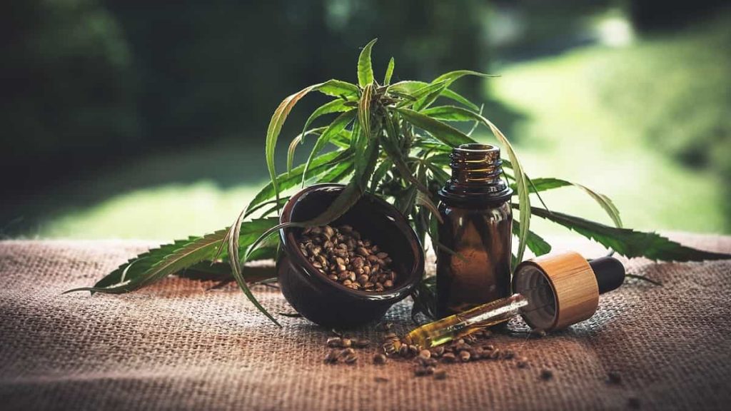 The Benefits of Full Spectrum CBD Oil: Is It Right for You?